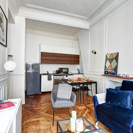 Appartamento Bnbnook - Parisian Charm: 1br In Le Marais Parigi